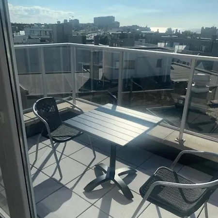 Huswell - Family Duplex Near شقة أوستيند